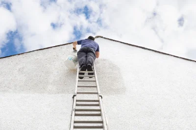 Peinture extérieure à Saint-Léomer — façades et ravalement